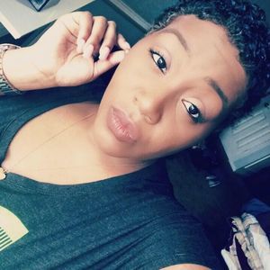 Meet your Posher, Jasmine mino